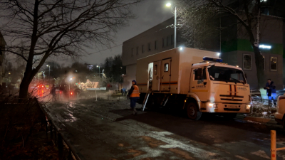 На Бассейной улице восстановили трубу после прорыва