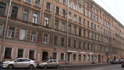 Социальные службы Центрального района работают с жителями расселенного дома №1/38 по улице Некрасова