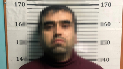 В Петербурге задержали мужчину, который приставал к юной девушке в метро