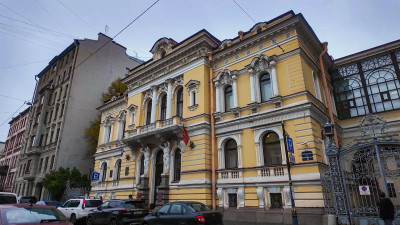 Дворец «Малютка» на Фурштатской улице отметил свое 60-летие: с какого праздника начинают свой путь новые петербуржцы