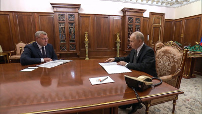 Владимир Путин провёл встречу с главой комиссии Госсовета по поддержке ветеранов СВО