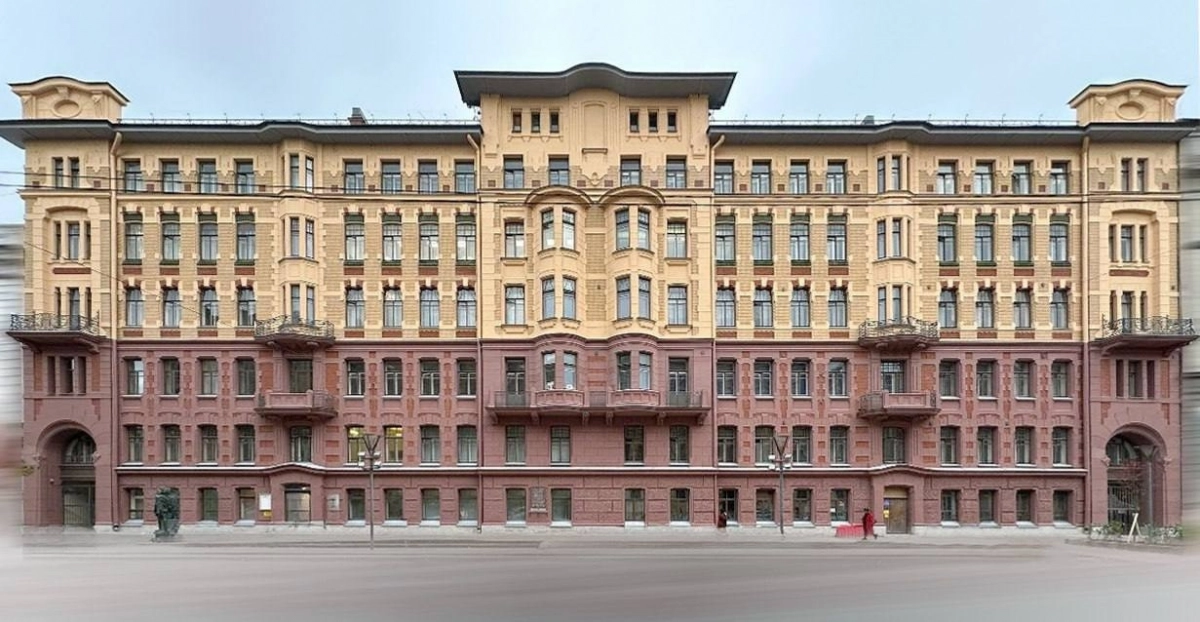 Доходному дому на улице Правды вернули исторический цвет: реставрация подходит к концу - tvspb.ru