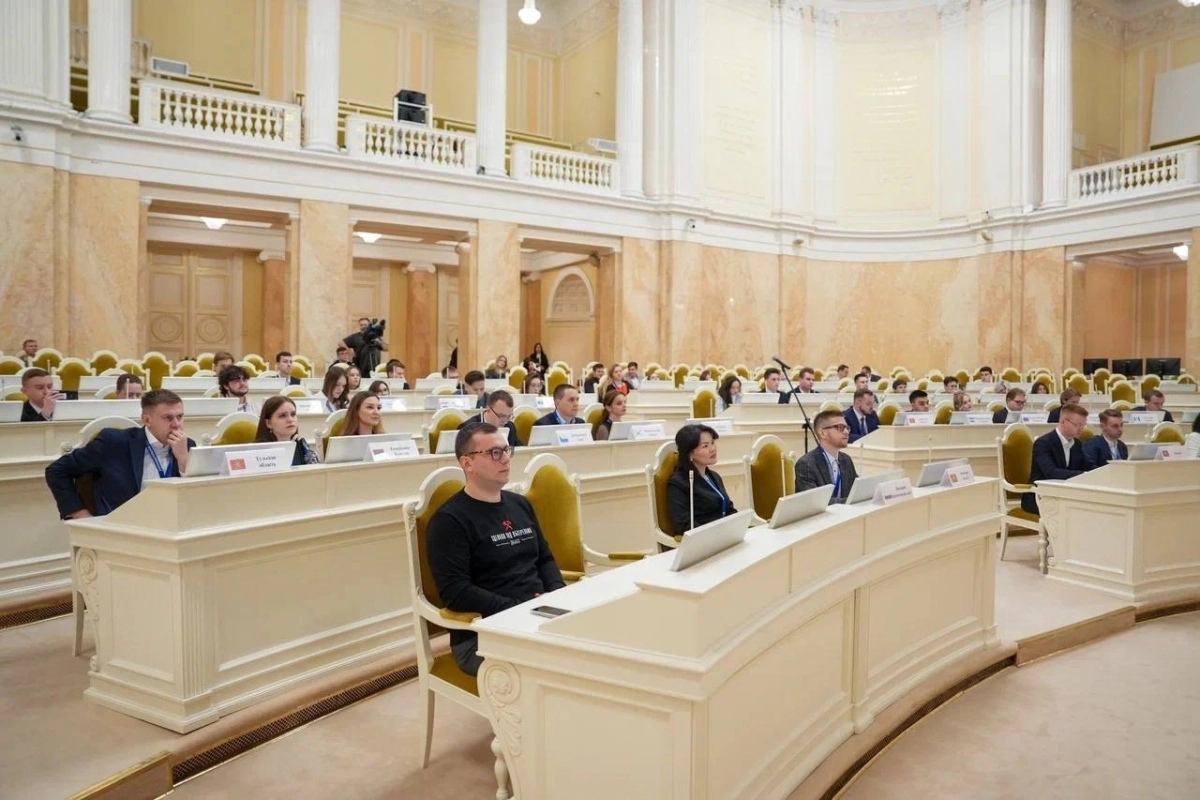 В Законодательном собрании прошел первый Всероссийский форум молодых парламентариев - tvspb.ru