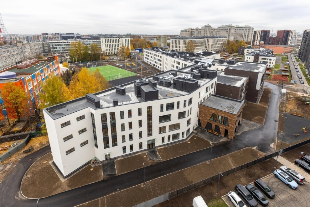 Новая школа в Приморском районе готова к приему учеников: девелопер выполнил работы раньше срока - tvspb.ru