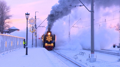 Новогодний поезд Деда Мороза посетит 70 городов России