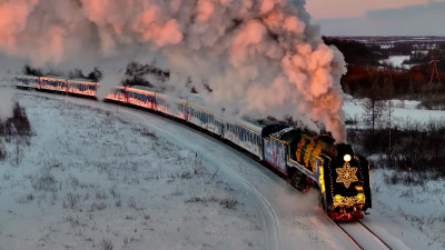 Поезд Деда Мороза приедет в Петербург 6 января