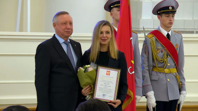 Александр Беглов наградил петербуржцев государственными орденами и медалями