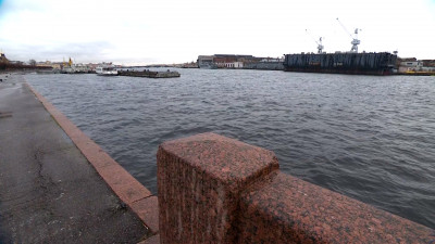 Уровень воды в Неве вырос до 84 см на фоне циклона