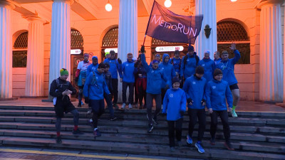 70 километров к 70-летию: сотрудники метро устроили праздничный забег