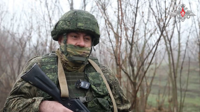 Российские военные рассказали подробности освобождения поселка Орестополь в Днепропетровской области