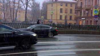 Дождь и снежная крупа: какой будет погода в Петербурге 6 апреля