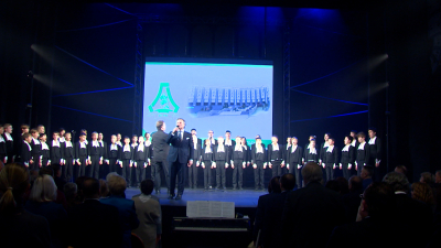 Городская больница Святого Георгия отметила свой юбилей в театре комедии им. Акимова