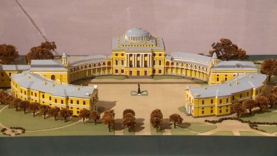 В Петропавловской крепости открылась выставка в честь 250-летия архитектора Карла Росси