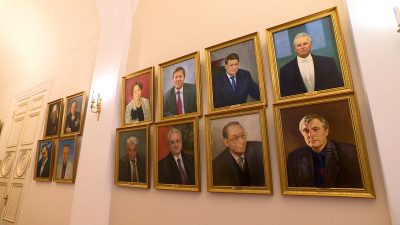 Почётный гражданин Петербурга: как и кому присваивают звание