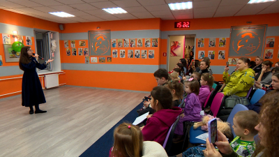 В детской городской больнице №2 святой Марии Магдалины прошел концерт ко Дню матери