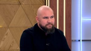 Гость с юга: во время земляных работ в центре Выборга найден старинный кинжал XIX века