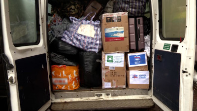 В Курскую область из Петербурга отправили два автомобиля с гумпомощью для бойцов СВО и местных жителей