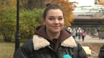 Студентка Александра Бугаева поздравила Петербургский метрополитен с юбилеем