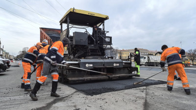 В Петербурге обновили почти 1 млн квадратных метров асфальта