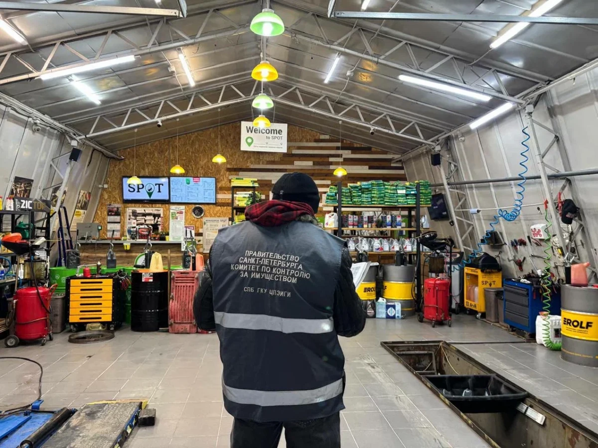 На Дальневосточном проспекте снесут незаконный автосервис - tvspb.ru