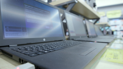 Петербург сохраняет курс на импортозамещение в государственных закупках