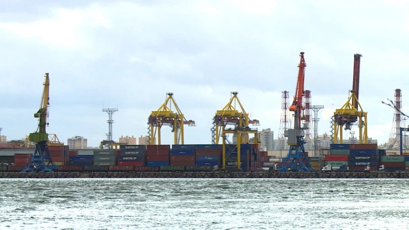 Грузооборот морских портов России сократился на 1,5% за 10 месяцев 2025 года - tvspb.ru