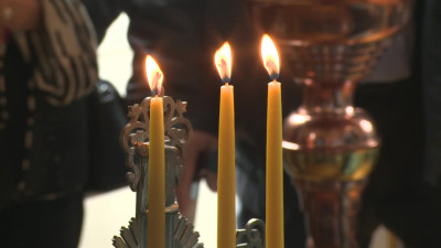 Священник рассказал, чем грозит хранение праха покойника дома