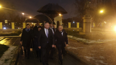 Губернатор Александр Беглов и секретарь ЦК Компартии Кубы Роберто Томас Моралес Охеда обсудили укрепление сотрудничества между городом и республикой