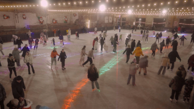 Холод — не повод оставаться дома: где в Петербурге покататься на коньках