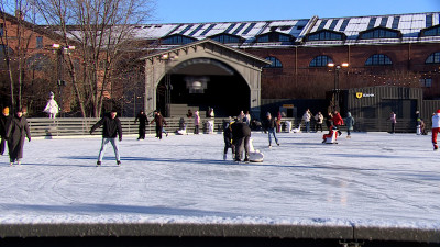 Первый каток в Адмиралтейском районе принял любителей зимнего спорта