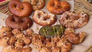 Больше чем просто хлебобулочное изделие. В Выборге с шумом прошёл традиционный фестиваль гостеприимства «Крендель Фест»