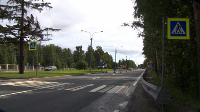 Александр Беглов: В Петербурге обновили более 60 км дорожного покрытия на важных городских магистралях, до конца сезона показатель значительно вырастет