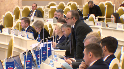 Петербургские депутаты законодательно изменили даты смены сезонов для защиты прав потребителей