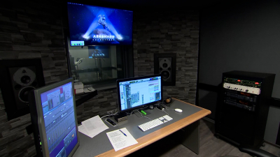 На «Ленфильме» обсудили будущее легендарной киностудии