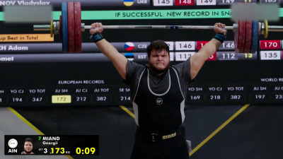 В Петербурге чествовали трехкратного чемпиона Европы Георгия Мянда, завоевавшего медали в Албании