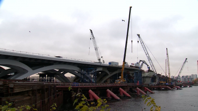 Александр Беглов: В Петербурге начался монтаж разводного пролета Большого Смоленского моста