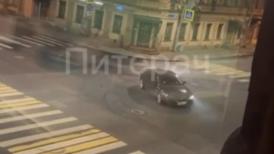 Дрифт на перекрестке закончился изъятием элитного авто