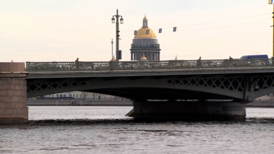Александр Беглов: Благовещенский мост, первая постоянная переправа через Неву, отмечает 175-летний юбилей