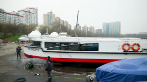 Где кораблики зимуют: как готовят речные трамвайчики к заслуженному отдыху после сезона навигации
