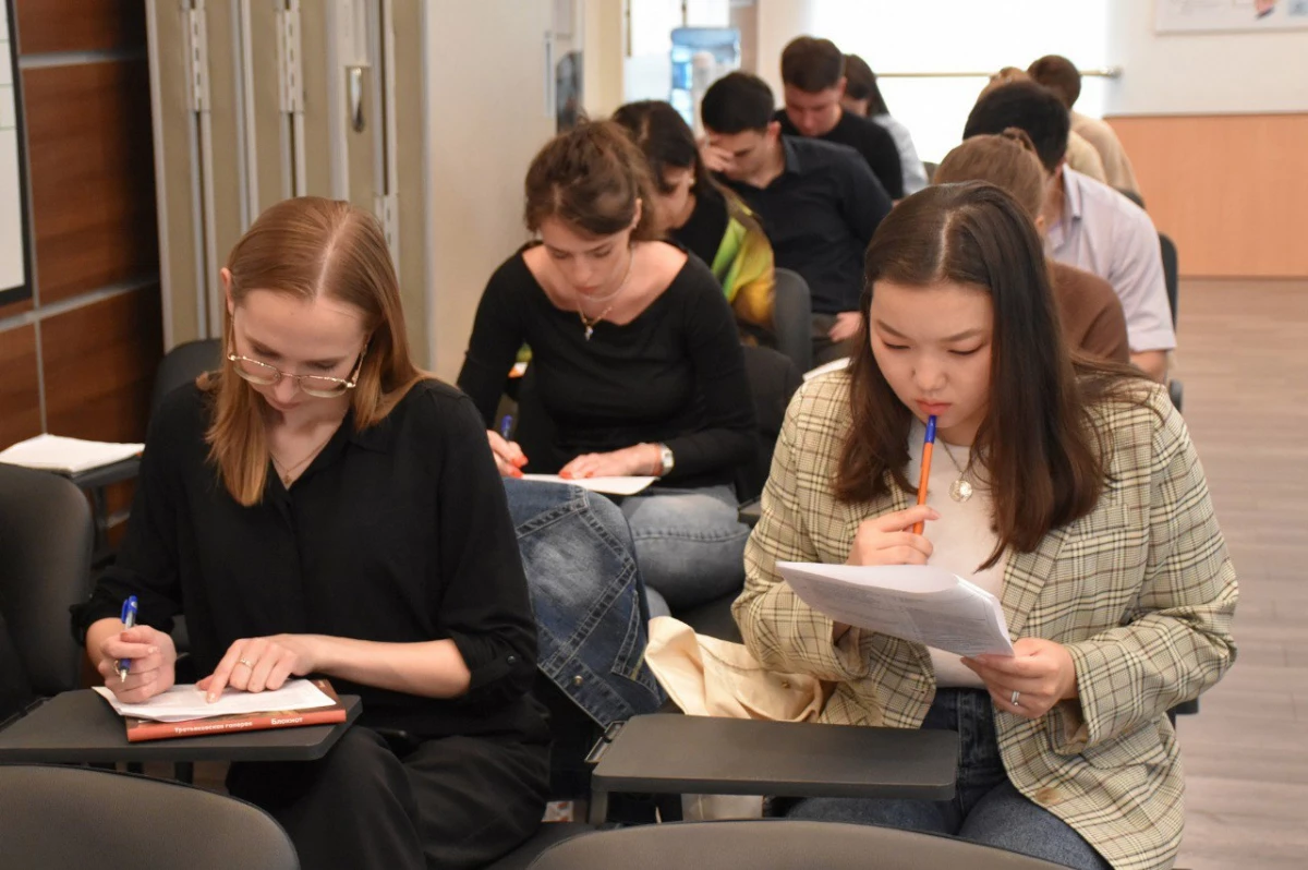 Александр Беглов: 20-я стажировка «Открытый Смольный 2.0» приведет молодые кадры в сферу управления городскими финансами - tvspb.ru