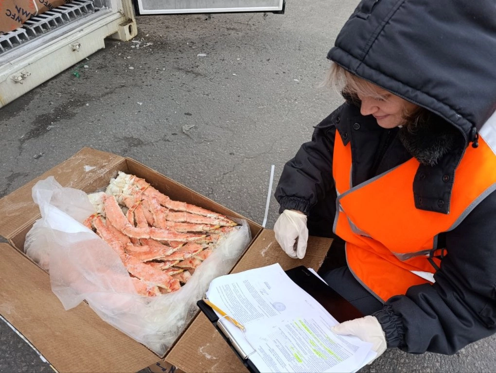 Корея, Китай, Япония, ОАЭ и Вьетнам: более 2 тыс. тонн камчатского краба экспортировали из Петербурга - tvspb.ru