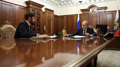 Владимир Путин обсудил с Русланом Эдельгериевым защиту интересов России в международных водных спорах