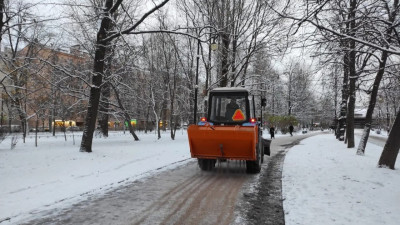 Комитет по благоустройству показал, как идет уборка снега в Петербурге