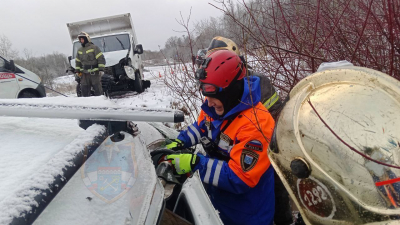Трое детей пострадали в лобовом ДТП у посёлка Назия