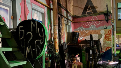 В Петербурге возбудили уголовное дело после пожара в мастерской Нельсона Искандаряна