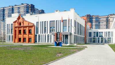 Александр Беглов: По программе реновации советских школ в ближайшие годы в Петербурге построят 30 новых зданий