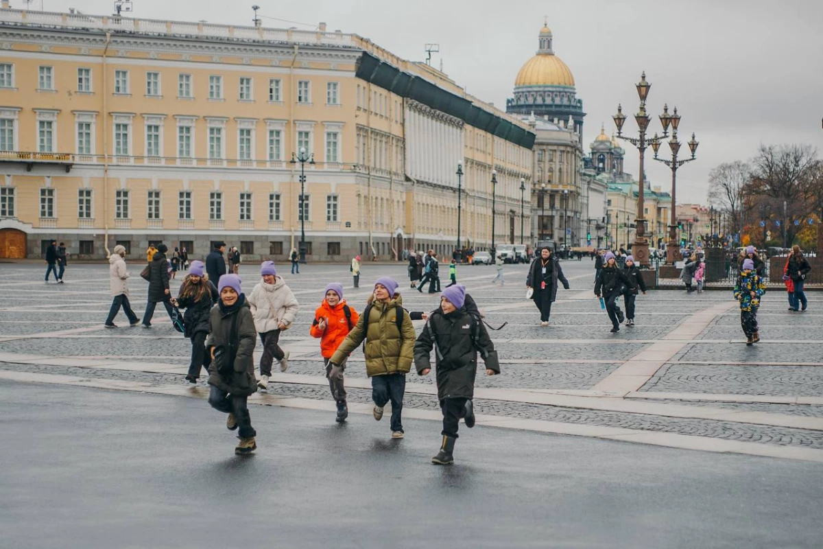 Александр Беглов: Более 100 ребят из Мариуполя проводят в Петербурге осенние каникулы - tvspb.ru