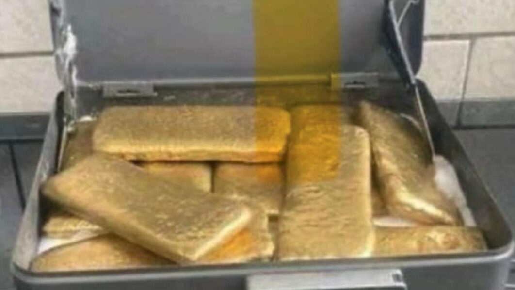 Иностранец стал фигурантом уголовного дела, пообещав петербурженке «золотые» слитки вместо денег - tvspb.ru