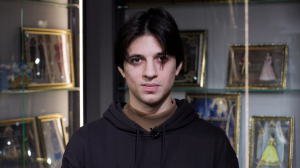 Номинант на высшую театральную награду Петербурга «Золотой софит».  Актёр театра «Легенда» Илья Гонташ