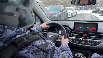 Сбежал от бабушки: росгвардейцы нашли потерявшегося в Металлострое трехлетнего мальчика